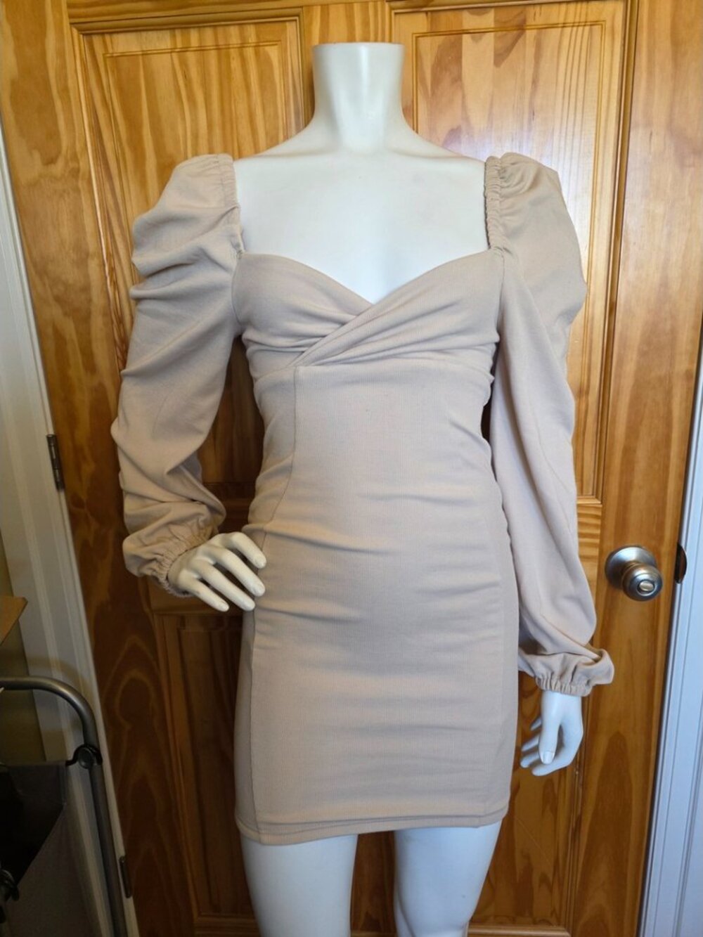 💛 66. Hey Babe Size Small Light Pink Balloon Sleeve Dress
